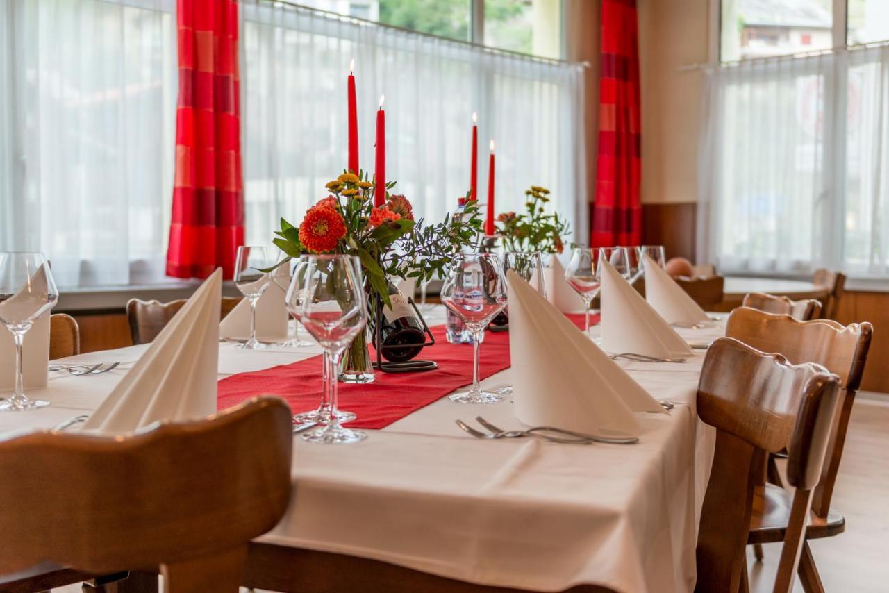 Hotel Du Pont Gampel-Bratsch Екстер'єр фото