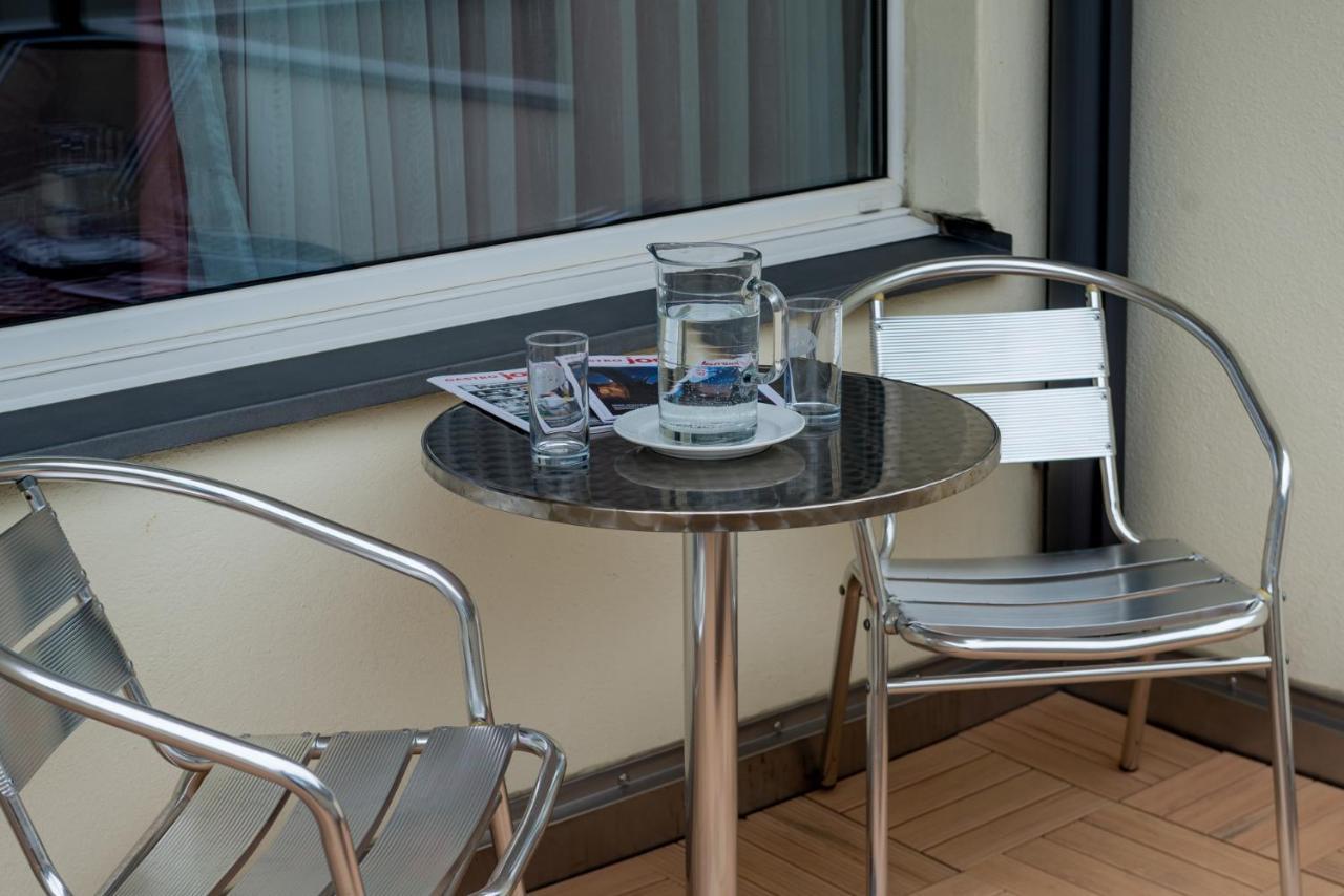 Hotel Du Pont Gampel-Bratsch Екстер'єр фото